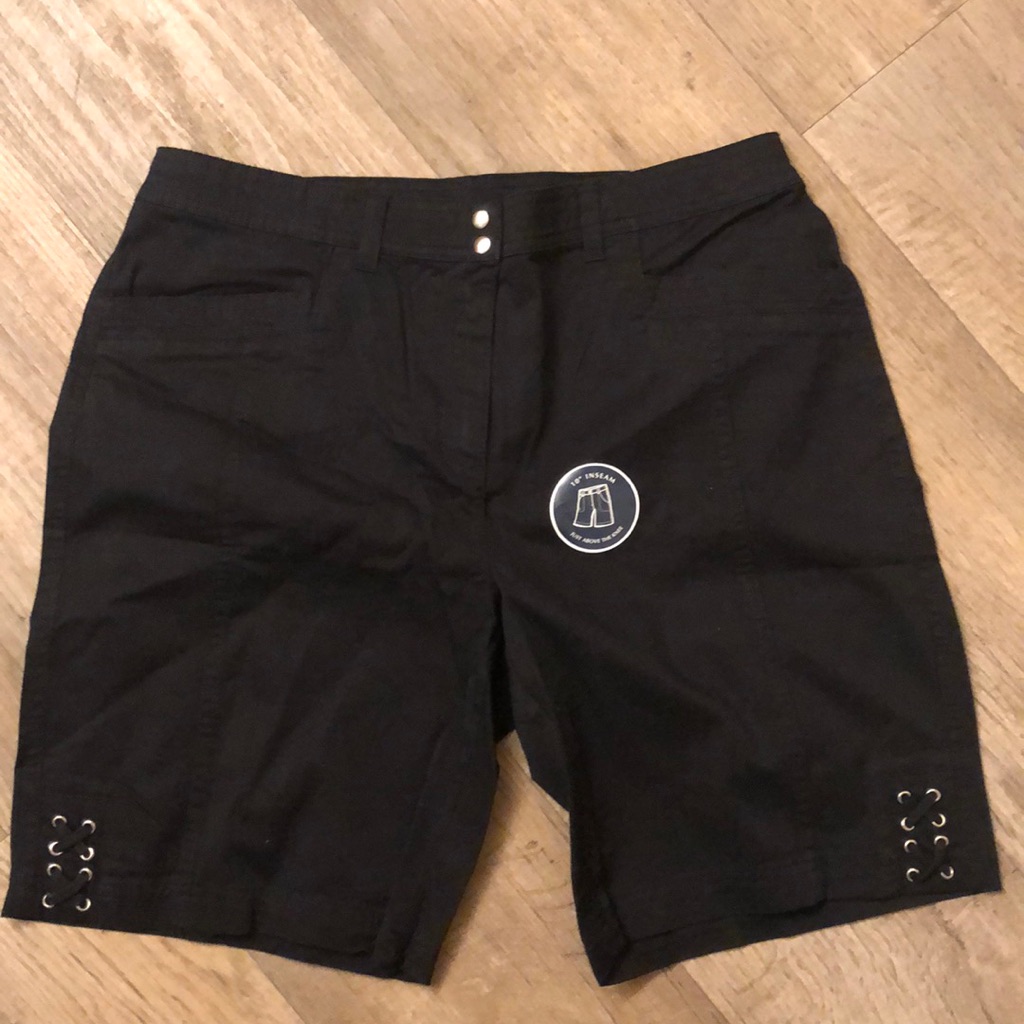 Brand New Karen Scott Skort